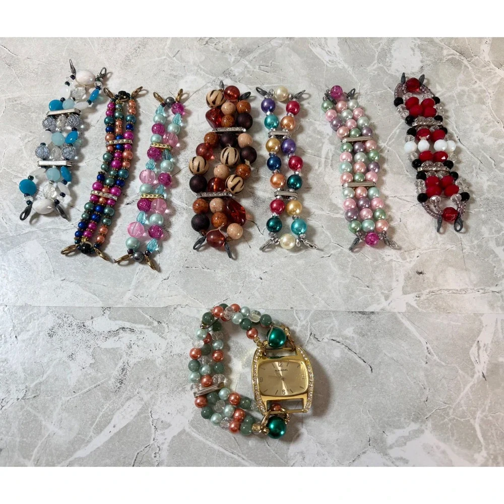 Narmi Womens Watch Set Gold Tone Rhinestone Case 8 Interchangeable Beaded Bands‎